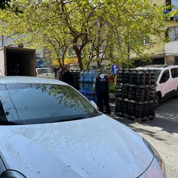 Rumeli Hisarı'nda Abant Su Kamyonlarının Yolu Saatlerce Kapatması Mağduriyet Yaratıyor