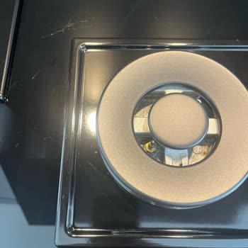 Siemens Beşli Cam Ocakta 3 Ayda Oluşan Çatlaklar Ve Servis Süreci Hakkında Şikayet