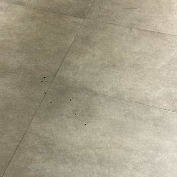 Yeni Aldığım Ayakkabının Boyası İkinci Günde Döküldü