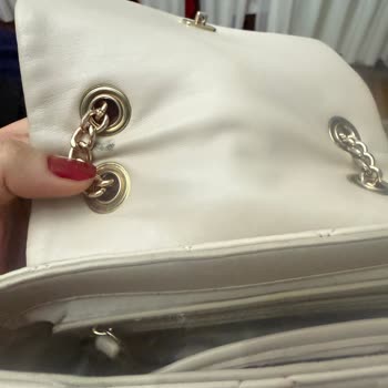 Boynerden Aldığım Valentino Çanta Kısa Sürede Bozuldu Ve İnceleme Süreci Hayal Kırıklığıydı