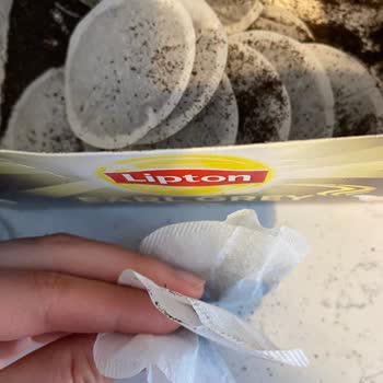 Yırtık Ve Dökülmüş Çay Poşetleriyle Gelen Sipariş