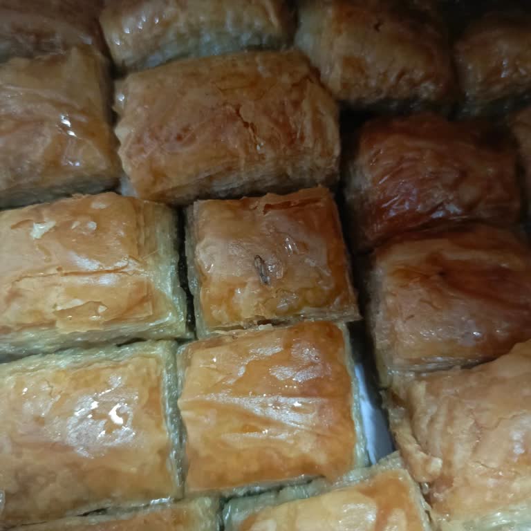 Baklava Siparişinde Hijyen Sorunu Ve Yetersiz Çözüm
