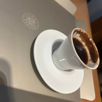 Vodafone Koduyla Kahve Alınca Çalışanların Küçümseyici Tavrı