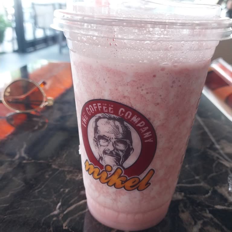 Mikel Coffee Başarısız İçecek Yapımı