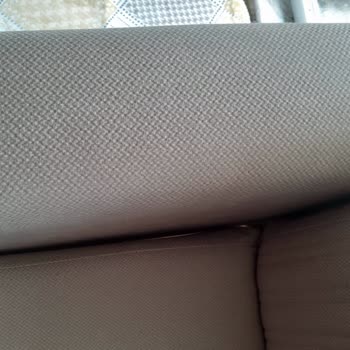 Yeni Alınan Kanepe Takımında Üretim Hatası Ve Yetersiz Çözüm