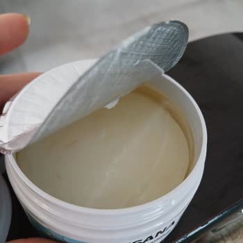 Isana Cleansing Balm Ürününde Yağ Ve Katı Kısmın Ayrılması