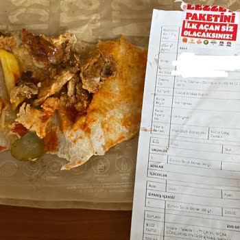 Soğuk Ve Eksik Malzemeli Dürüm Hayal Kırıklığı