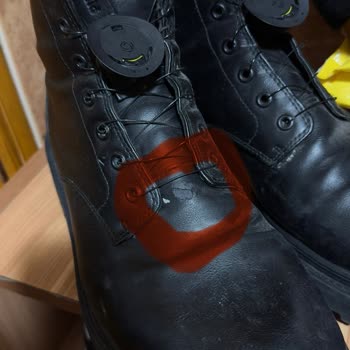 Aldığım Botların Derisi Kısa Sürede Soyuldu, Yardımcı Olunmadı