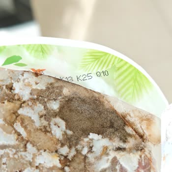 Torku Kavurmada Son Kullanma Tarihi Geçmemiş Olmasına Rağmen Küf Ve Bozulma Şoku