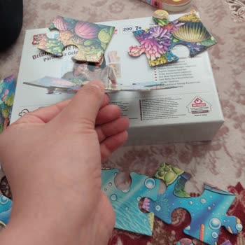 Puzzle Parçaları Eğri Ve Birleşmiyor