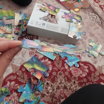Puzzle Parçaları Eğri Ve Birleşmiyor