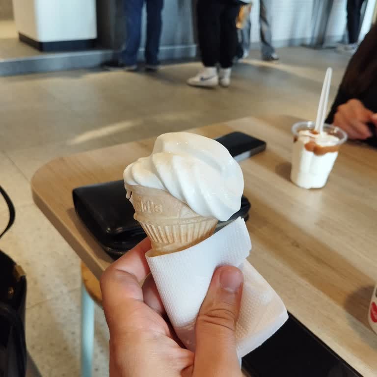 Başakşehir McDonald's Şubesinde Müşteri Taleplerine Duyarsızlık Ve Kötü Hizmet Deneyimi