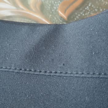 İlk Giyimde Tüylenen Ürün Ve Yetersiz Çözüm Hayal Kırıklığı Yarattı