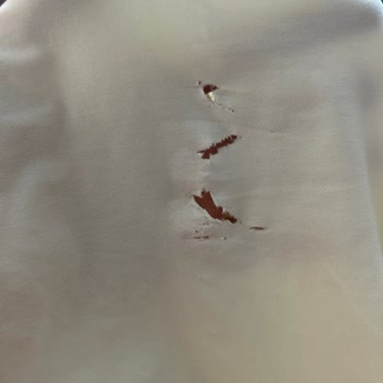 Çamaşır Makinesi Kıyafetleri Yırtıyor, Servis Çözüm Sunmuyor