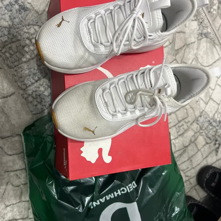 Ayakkabı Temizleme Köpüğü Renk Değişikliğine Sebep Oldu, İade Veya Değişim Talebim Reddedildi