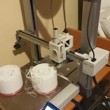 Beyaz Filamentte Sürekli Sorun, Firma Sorumluluk Almıyor