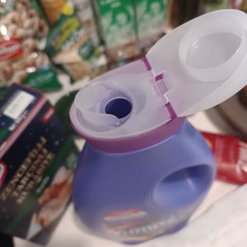 Aldığım Yumoş Deterjanın Kapağı Bandrolsüz Ve Eksik Çıktı