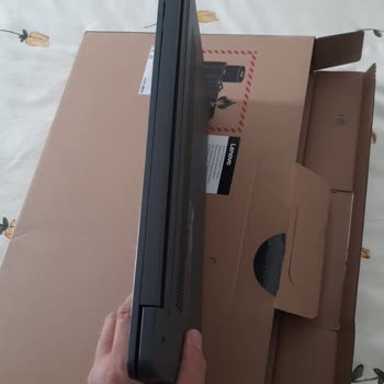 Lenovo Laptop Menteşe Sorunu Garanti Kapsamında Çözülmüyor