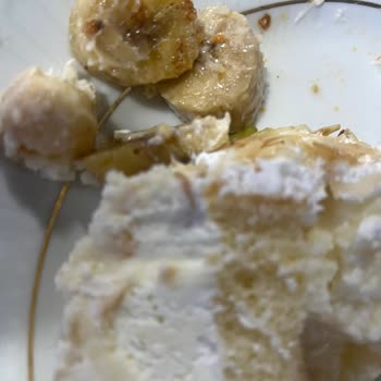 Çürük Muzlu Pasta Kutlamayı Zehir Etti