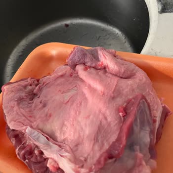 Et Paketinde Güven Sarsan Görüntü