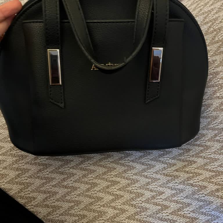 Armine'den Alınan Çantada Kusur Ve İade Sorunu