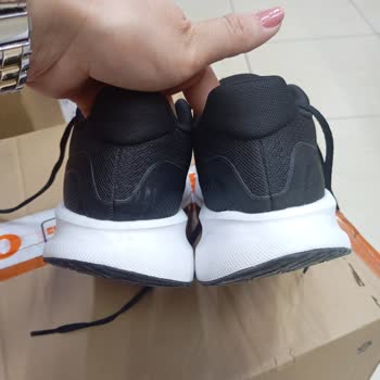 FLO'dan Aldığım Adidas Ayakkabı Kusurlu Çıktı, İade Talebim Var