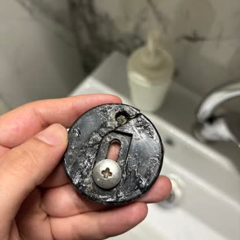 Creavit Klozet Kapağı Menteşe Kırılması Hayal Kırıklığı Yarattı