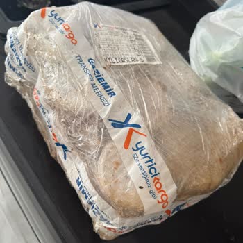 Kırık Ve Soluk Ürünler, İlgisiz Müşteri Hizmeti