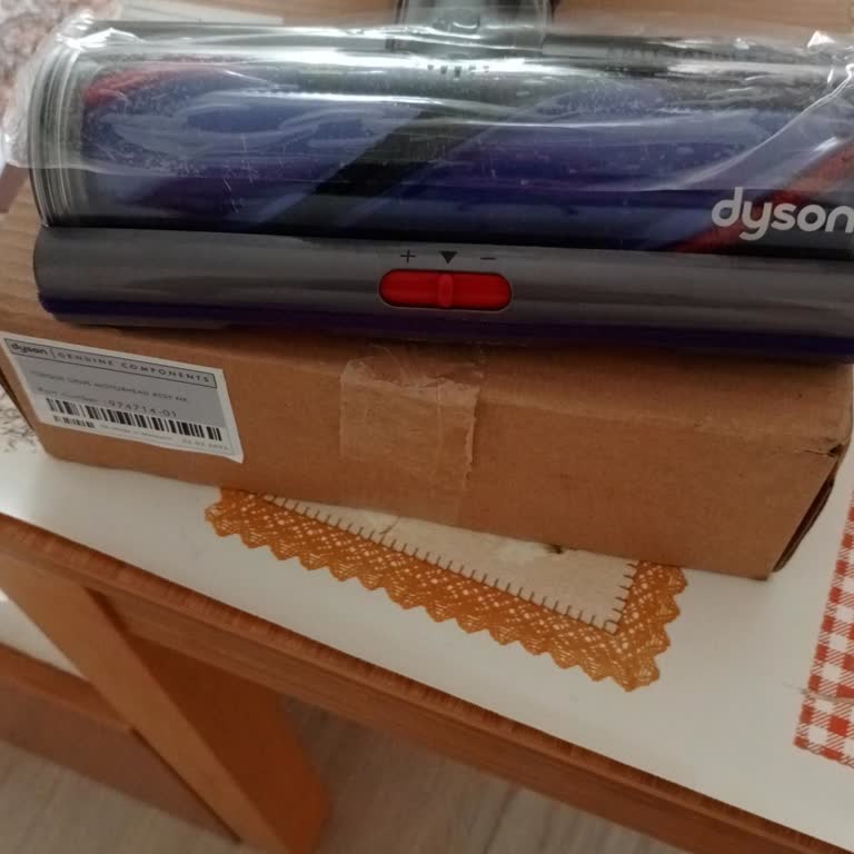 Dyson V15 Süpürge Başlığında Toz Kaçırma Ve Müşteri Hizmetlerinde İlgisizlik