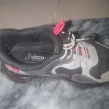 Vicco Çocuk Ayakkabılarında Yoğun Koku Sorunu Ve Hayal Kırıklığı