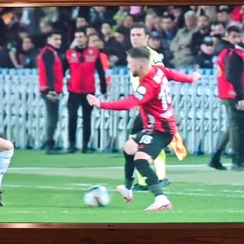 Digiturk Süper Lig Paketi Maç Yayınında Donma Ve Yüksek Servis Ücreti Sorunu