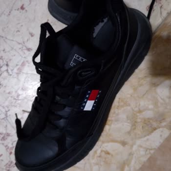 Tommy Sneaker Dört Buçuk Ayda Yıprandı Boyner Kullanıcı Hatası Dedi