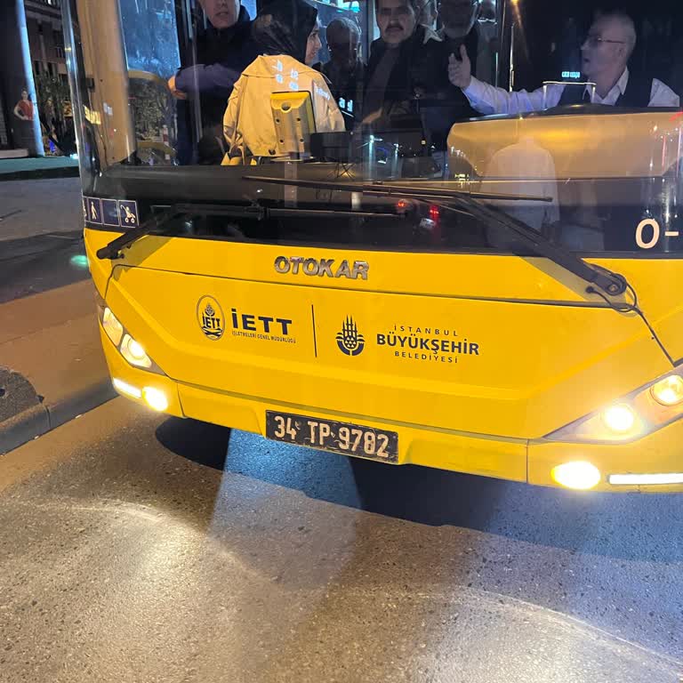 Otobüs Şoförünün Tehlikeli Sürüşü Ve Saygısız Davranışı
