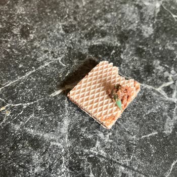 Biskolata İçinden Cam Çıktı, Kardeşim Yaralandı