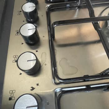 Kısa Sürede Ankastre Ocakta Leke Ve Küflenme Sorunu