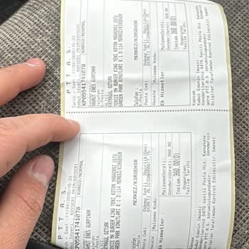 PTT Kargo Cam Çerçeveyi Kırık Teslim Etti, Zararım Karşılanmadı