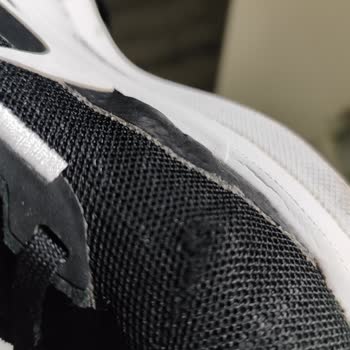 Nike Ayakkabıda Oluşan Deformasyon İçin Mağduriyetim Giderilmiyor