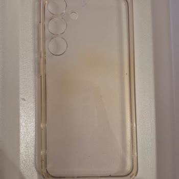 Sararmaya Dayanıklı Olarak Satılan Telefon Kılıfının Kısa Sürede Deforme Olması