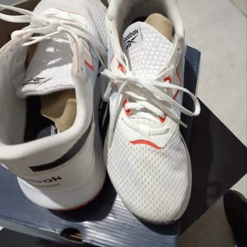Reebok Ayakkabılarda Su Geçirme Ve Üretim Hatası Sorunu