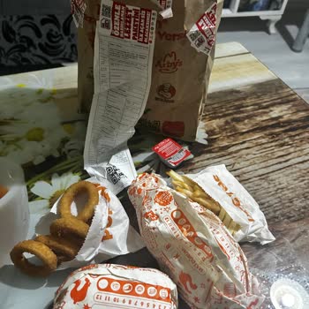 Yanlış Sipariş Ve İlgisiz Müşteri Hizmetleri