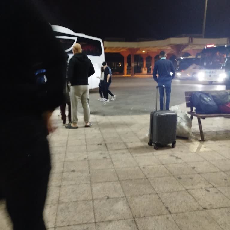 Kamil Koç Otobüsü Gecikti Muavin İlgisiz Ve Kaba Davrandı