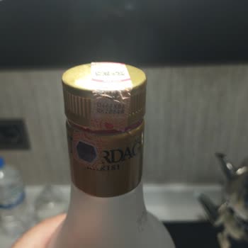 Migros'tan Aldığım Tekirdağ Rakısında Farklı Tat Ve Sağlık Sorunu