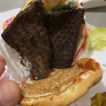 Sağlıksız Hamburger Teslimatı Ve Hak İhlali