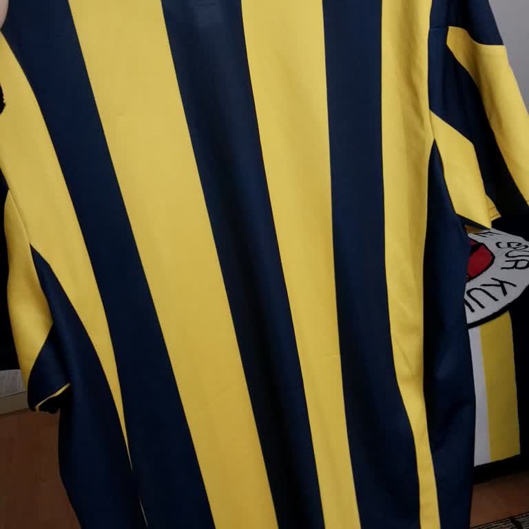 Sipariş Edilen Forma Eksik Ve Yıpranmış Geldi, İade İmkânsız