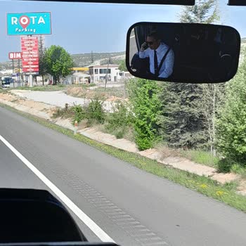 Şoförün Telefonla Konuşması Kazaya Sebep Oluyordu