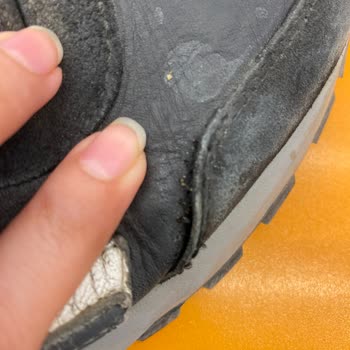 Aldığım Ayakkabı Kısa Sürede Yırtıldı, Değişim Talebim Reddedildi