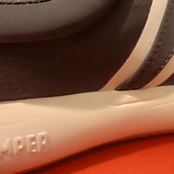 Yeni Alınan Ayakkabının İlk Giyimde Deformesi Şaşırttı