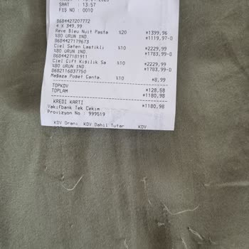 Pamuk Saten Çarşaf İlk Kullanımda İp Attı, Çözüm Bekliyorum