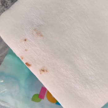 Uni Baby Ürününde Hijyen Sorunu: Pakette Kirli Pamuk Şoku