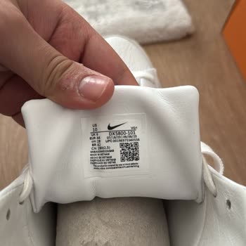 Sneaks Up'tan Alınan Ayakkabıda İade Ve Değişim Sorunu: Müşteri Memnuniyeti Göz Ardı Ediliyor